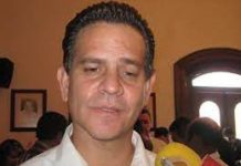 Aspirante a la gubernatura hará cabalgata en semáforo rojo