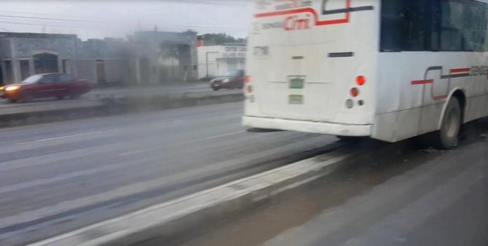 Choques viales en varios puntos de la ciudad dejan daños materiales