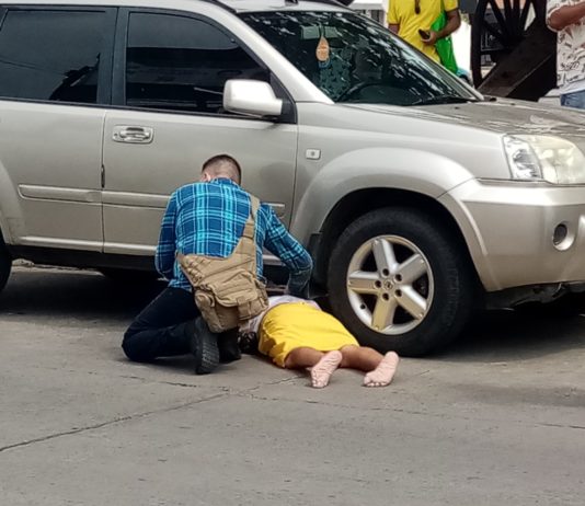 Elementos de la FGJE atropellan a persona de la tercera edad.