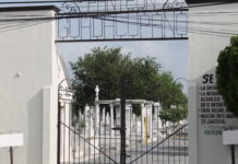 Panteones privados mantienen restricciones