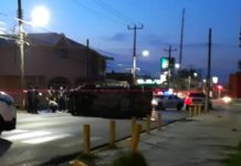 Persona sufre volcadura en su unidad y muere