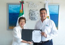 Gobernador entrega nombramiento a la Mtra. Magdalena Peraza Guerra.