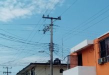 Se quejan por el servicio de CFE.