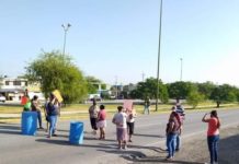 Colonos “toman” carretera ante falta de agua