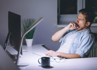 Trabajar en turnos nocturnos aumenta el riesgo de sufrir enfermedades cardíacas