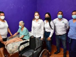 DIF Reynosa benefició con silla de ruedas a residente de la Colonia Solidaridad