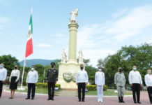Autoridades montaron guardia de honor en el Monumento a los Héroes de la Independencia