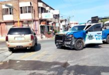 Impactan patrullas y dejan solo daños materiales