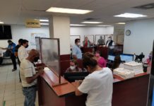 Oficina Fiscal pide comprobante de domicilio con firma del propietario.