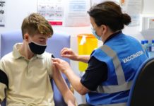 Qué países están vacunando a niños contra la covid-19 y por qué (y cuáles son los de América Latina)