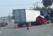 Accidente vial deja solo daños en concurrida carretera