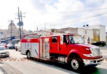 Bomberos acuden a conato de incendio en unidad