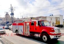 Bomberos acuden a conato de incendio en unidad