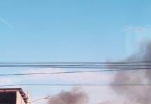 Bomberos sofocan incendio de llantas y basura