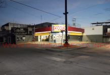 Cae el primero ratero de tiendas de conveniencia esperan detengan a su cómplice