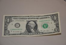 Dólar sigue subiendo