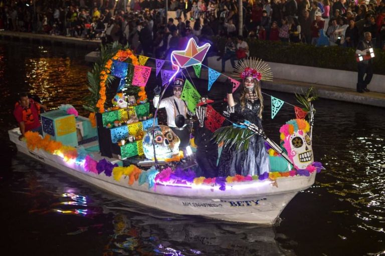 25 embarcaciones participarán en la procesión náutica de Día de Muertos 