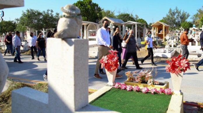 Listos panteones para recibir