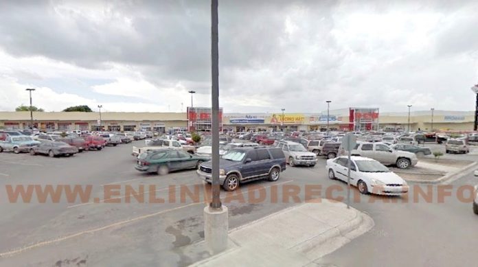Va de compras y rateros la dejan a pie