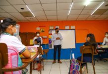 Participó Carlos Peña en ceremonia de regreso a clases presenciales