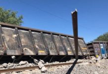 Tráiler choca a tren en Hidalgo, lo descarrila