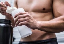 La peligrosa moda de ingerir polvos proteicos en seco antes de hacer ejercicio