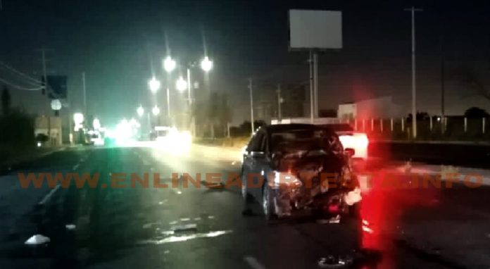 Accidente vial deja cuantiosos da_os y derrame de aceite en boulevard
