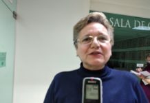 Exhorta regidora a limpiar los predios baldíos y evitar multas