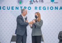 Recibe Mariana Gómez Distintivo Nacional por la promoción de programas y estrategias que favorecen la inclusión laboral de las personas con discapacidad