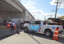 Atienden Tránsito y PCyB a visitantes de panteones