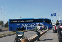 Oleadas de “regios” se vacunan en Hidalgo