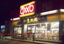 Rateros asaltan a empleados de tienda de conveniencia y se llevan dinero