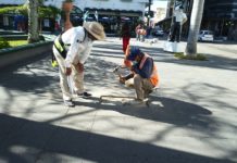 Supervisan trabajos de reposición de piedra volcánica en Plaza de Armas