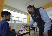 Maestros sin vacunar; riesgo para alumnos y comunidad educativa