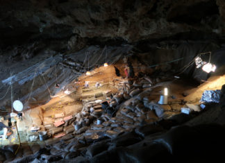 Encuentran en una cueva sudafricana un primitivo lecho humano de hace al menos 40.000 años