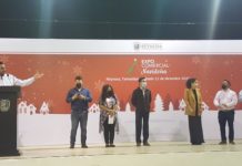 Alcalde Carlos Peña, inaugura Expo Comercial Navideña 2021