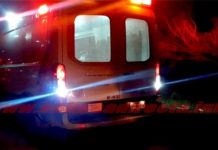 Auxilian a persona unidad médica tras ser atropellada por unidad