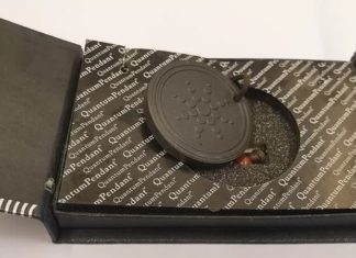 Qué son los colgantes “anti-5G” y qué peligros implican para la salud