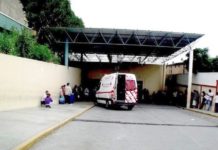 Choca ambulancia del IMSS y paciente sale lesionado