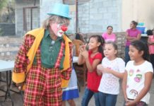 “Arañita” el payaso celebra 58 años de labor