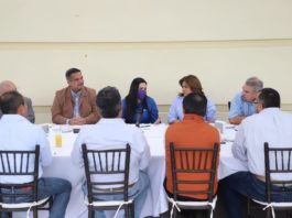 Titular de SEBIEN tiene encuentro con empresarios de Victoria.