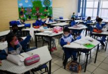 Se preparan mil escuelas para clases presenciales