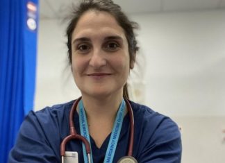 Covid | “Nos parece muy injusta, egoísta e ignorante la gente que, sin razón, dice: ‘No, no me quiero vacunar'”: el crudo relato de una enfermera que trabaja en Urgencias en Londres