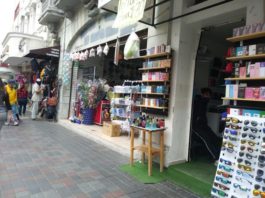 Ómicron y enfermedades de vías respiratorias incapacitan al 50 % de empleados de los comercios