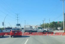 Accidente vial deja solo daños en libramiento a Monterrey
