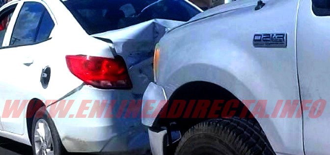 Accidentes viales siguen dejando daños y caos vehicular