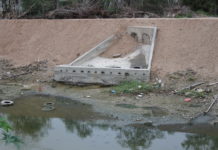 Persiste contaminación en canales