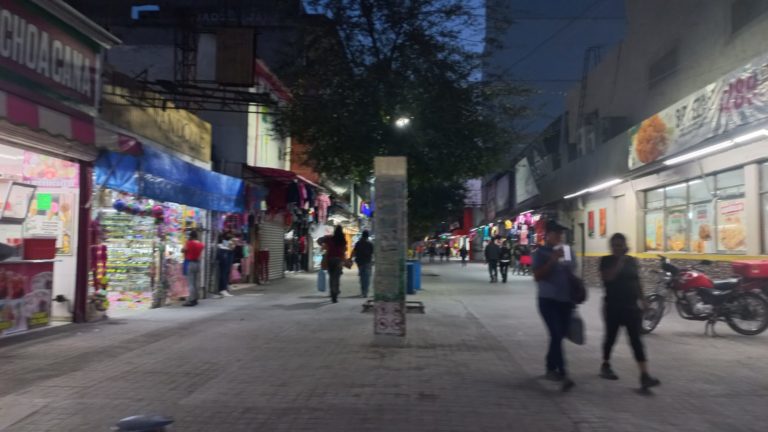 Frío “congela” ventas de comerciantes