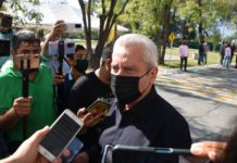 Llama Zertuche a no pagar el canje de placas