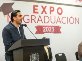 Encabeza Presidente Municipal Carlos Peña Ortiz, ceremonia de graduación de los estudiantes del CEDIF